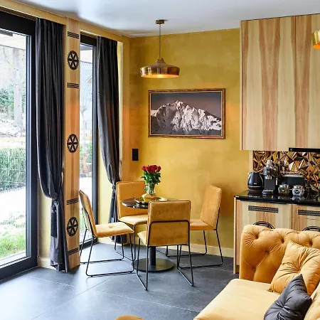 Apartamento Visitzakopane Madrid Apartment *